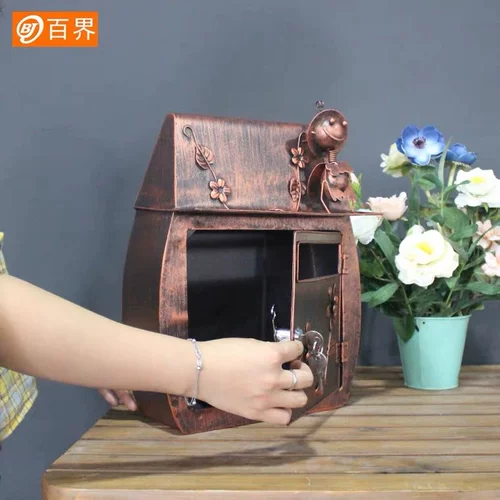 Европейский стиль вилла почтовый ящик в сельской ретро -ретро -пояс