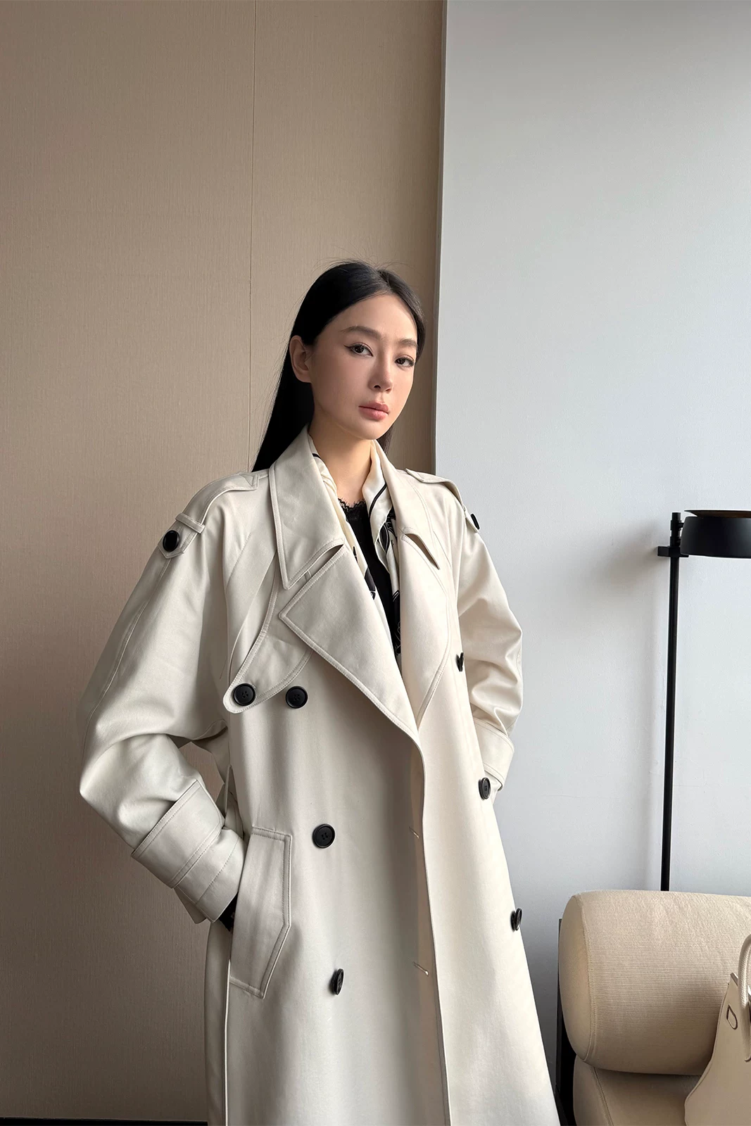 [周淼ZHOUMIAO巴黎旧梦经典风衣女款 双排扣中长款通勤简约外套]