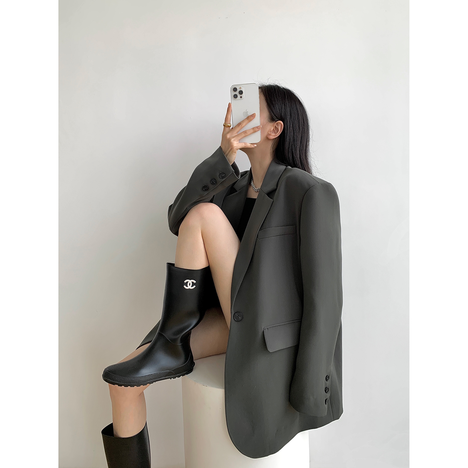 Zhou Miao zhoumiao2022 Spring Autumn New Senior Design Sensation Lady Black Casual Little Suit Jacket Woman