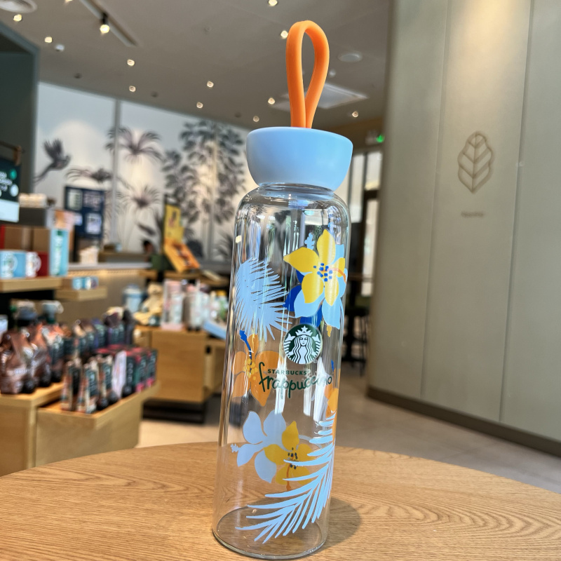2024 Brand New Starbucks Travel Shaker Cup Clear Sky Blue Juice Cup Portable Glass Water Cup 540ml 2024 Brand New Starbucks Travel Shaker Cup Clear Sky Blue Juice Cup Portable Glass Water Cup 540ml