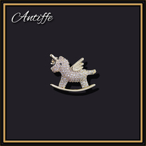 Cute unicorn little Pegasus brooch High-end female ins tide personality neckline anti-light buckle pin suit accessories