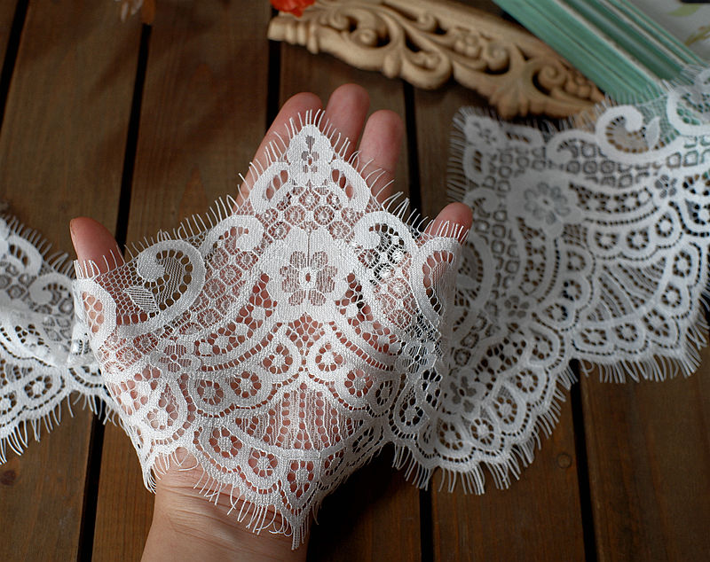 Chantilly-Spitzenbesatz, weiße Farbe, Wimpern-Spitzenstoffe, DIY, Nähen, Basteln, Vintage, französische Spitze für Kleidung, Nadelarbeit – Detail 9