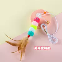 Висящие перья гусеницы