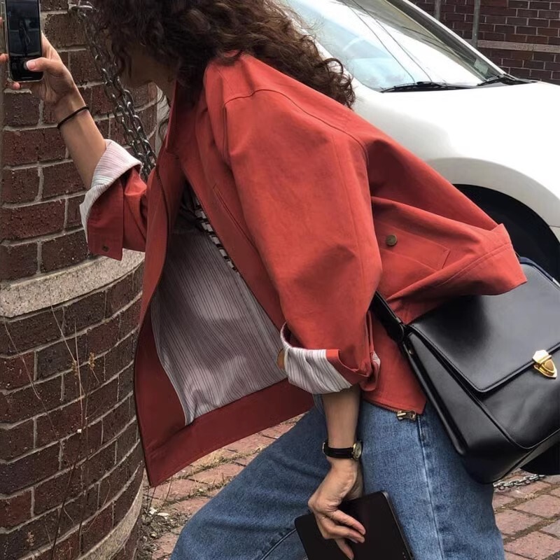 2026 Autumn New Loose Retro Red Baseball Jacket for Women Chic Korean Versatile Slimming Turn-Down Collar Jacket Coat 2026 Autumn New Loose Retro Red Baseball Jacket for Women Chic Korean Versatile Slimming Turn-Down Collar Jacket Coat