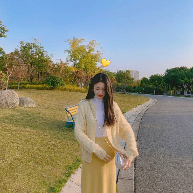 Sweater women's cardiovert autumn clothing new Korean version 100 hitch loose outside wearing a very fairy-knitted sweatshirt jacket Lazy Wind blouses