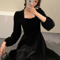 Square collar black velvet dress women's waist slimming 2020 new autumn and winter with long sleeve Hepburn style skirt