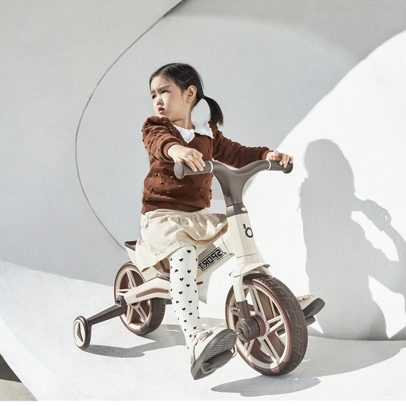 Children's balance car has pedal multi-function deformation balance car 1-2-3-4-5 years old baby scooter tricycle