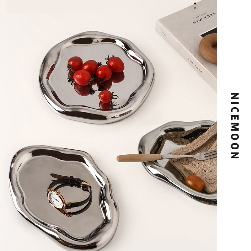 Nicemoon Electroplated Silver Ceramic Tray, Stylish and Fashionable Breakfast Tray, Casual Fruit Dessert Tray, Entryway Storage Tray