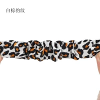 Белый коричневый леопард