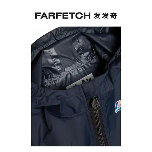 Играть в Comme des Garcons Kawakubo Rei Детская одежда x k-way логотип.