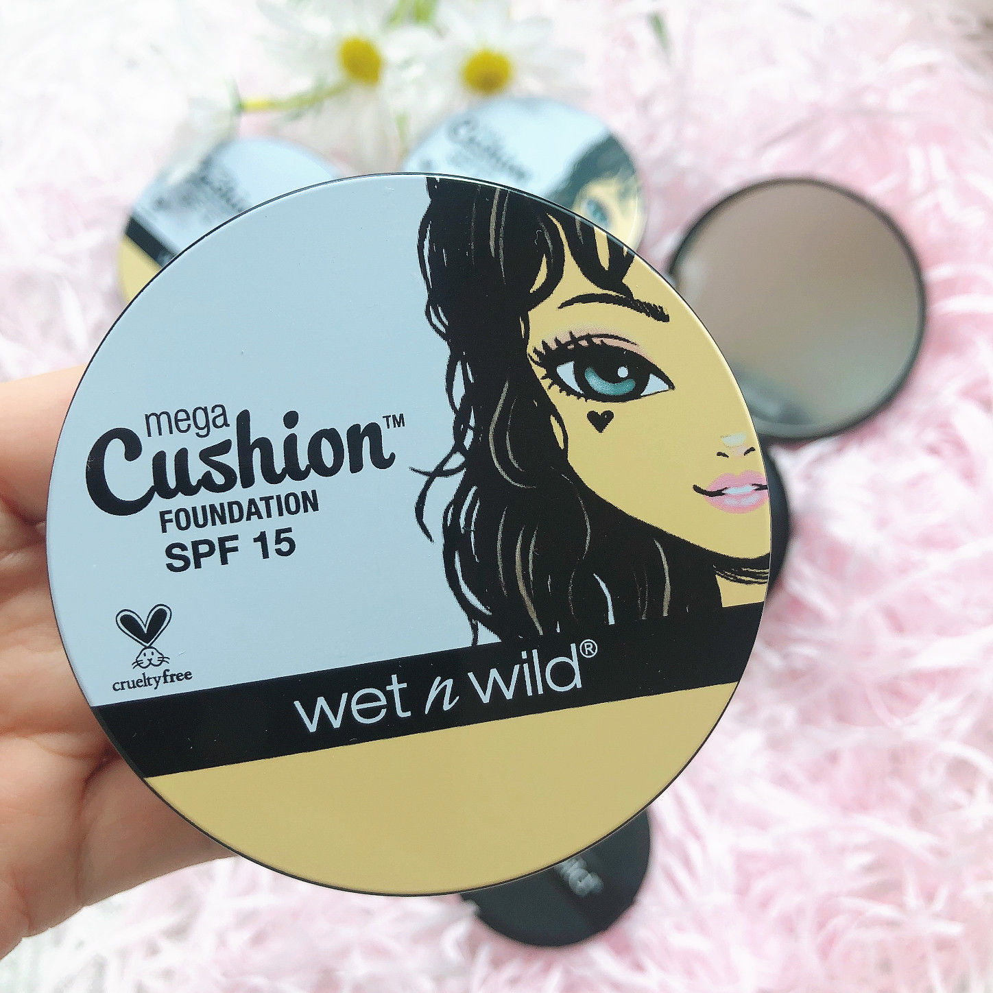 American wet and wild air cushion wnw106 Vvetva flawless control oil sunscreen 15 fix up to 119