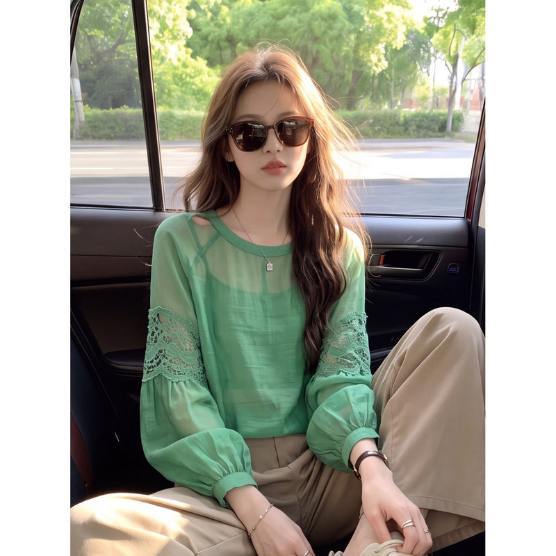 Green Lace Patchwork Lantern Sleeve Shirt for Women, Summer Lightweight Breathable Sun Protection Versatile Gentle Slimming Commuter Top Green Lace Patchwork Lantern Sleeve Shirt for Women, Summer Lightweight Breathable Sun Protection Versatile Gentle Slimming Commuter Top