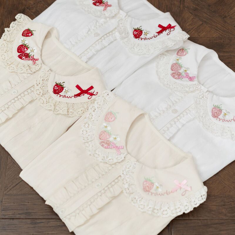 Cloud Box Strawberry Embroidery Shirt Lolita Red Pink Cute Strawberry Embroidery Inner Layer Lolita