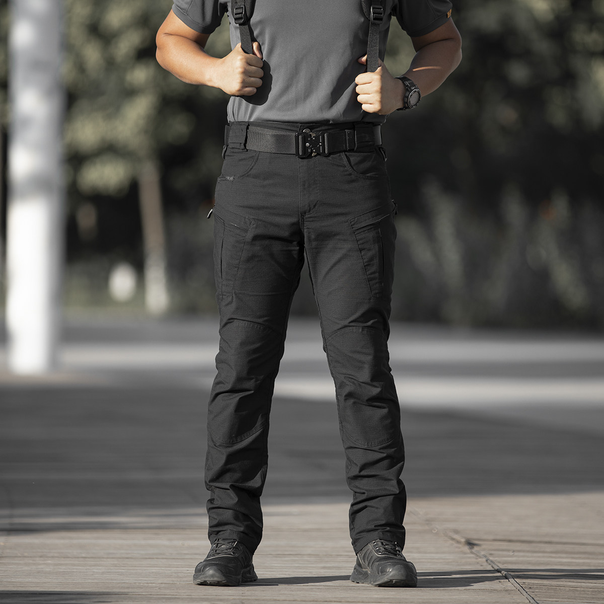 Spring new X5 Tactical pants Men's clothing Outdoor commuter looser Multi-pocket abrasion-proof Tooling Straight Barrel Casual Labor Pants