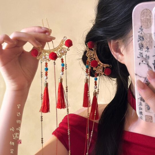 Праздничная красная заколка для волос с кисточкой и кисточкой