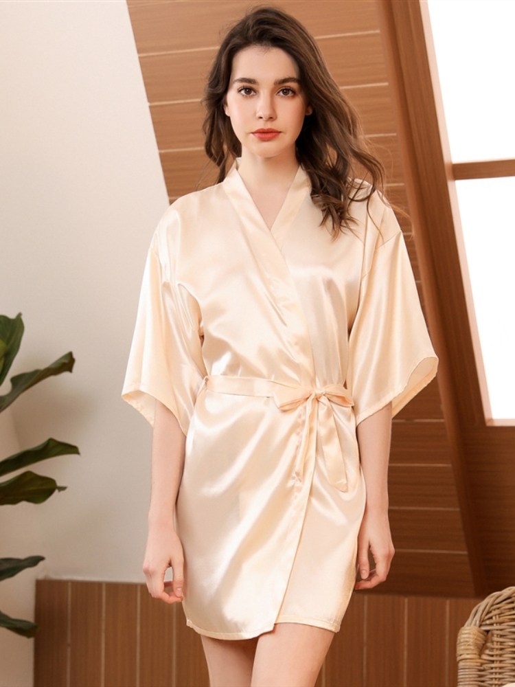 Nightgown women's summer thin short-sleeved simulation silk bridal morning robe Ice silk pajamas Women's large size summer yukata bathrobe