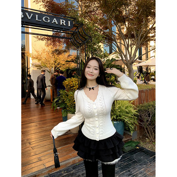 Women's v-neck love velvet button hollow lantern sleeve sweater