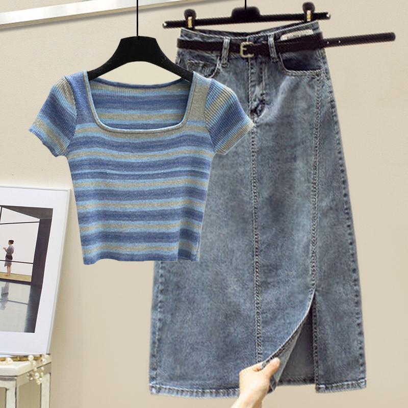 Slightly Chubby, Slimming Summer Outfit, a Complete Set of Fashionable Pure Desire Striped Knitwear and Denim Skirt Two-Piece Set Slightly Chubby, Slimming Summer Outfit, a Complete Set of Fashionable Pure Desire Striped Knitwear and Denim Skirt Two-Piece Set