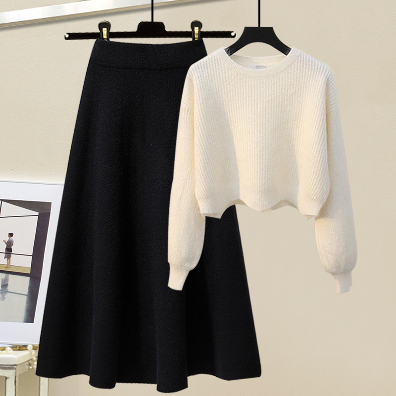 This Year's Popular Beautiful Suit Skirt Set, Chanel-Style Autumn and Winter New White Short Sweater and Black Half Skirt Two-Piece Set