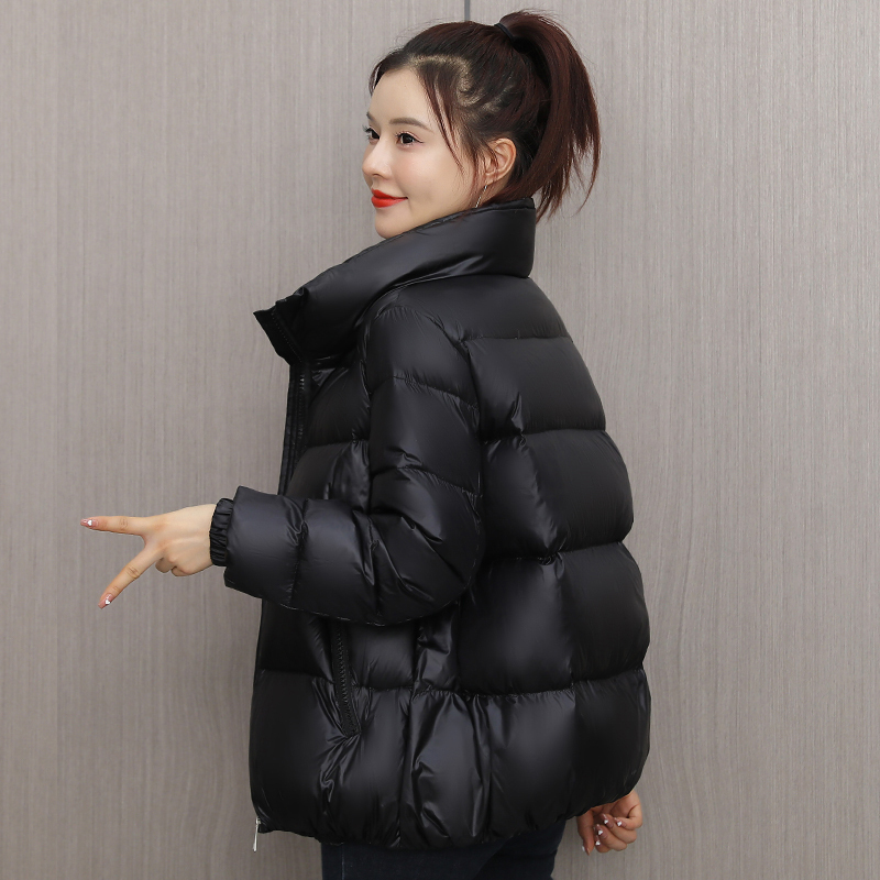 Black Short down Jacket for Women, 2026 New Style, Petite Size, Winter White Duck down Coat, Loose, Fashionable and Stylish