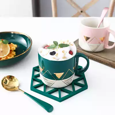Creative ceramic mug with spoon Couple drinking water cup Personality trend milk coffee cup teacup men and women household