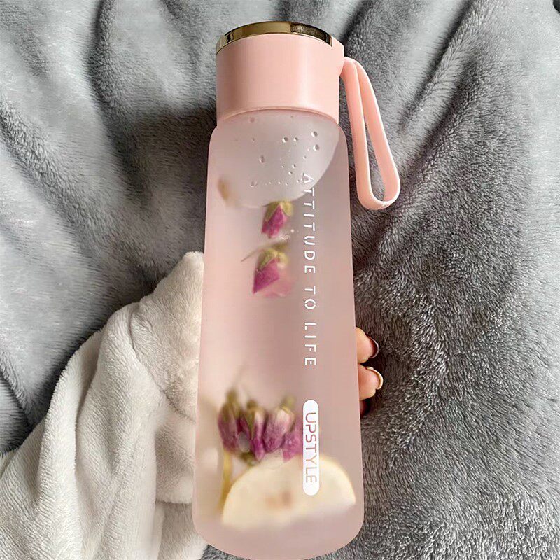 Water glass women's tennis red plastic anti-fall student cup anti-fall and high temperature resistant cup portable summer ins wind high face value