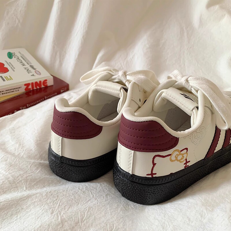 British Dhwa Embroidered Moral Training Shoes for Women 2026 Spring and Summer New Niche Fashion Sneakers Versatile Casual Shoes for Students