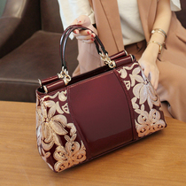 (LORDLYKNACK) French counter Light luxury patent leather embroidery joker portable lady bag