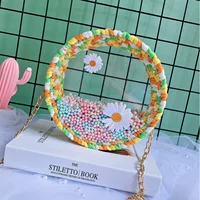 Красочное лето [пакет материалов + видеоурок] бесплатные цветные шарики + ромашки