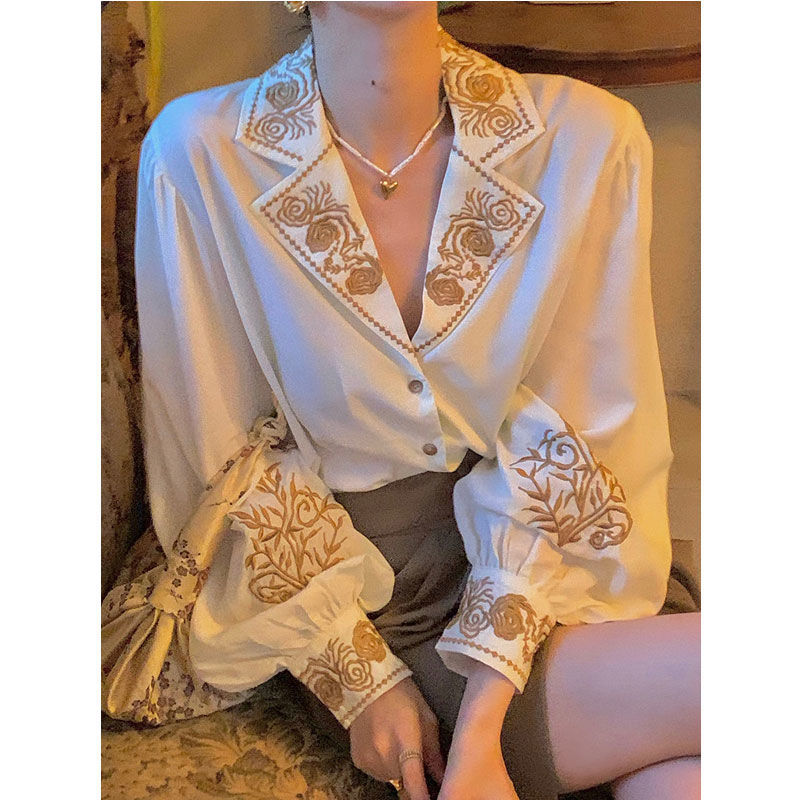 In the spring of 2021, new Harbor Heavy Industry Embroidery Clothes Shirt French Renaissance Lantern Sleeve Embroidery Shirt Woman