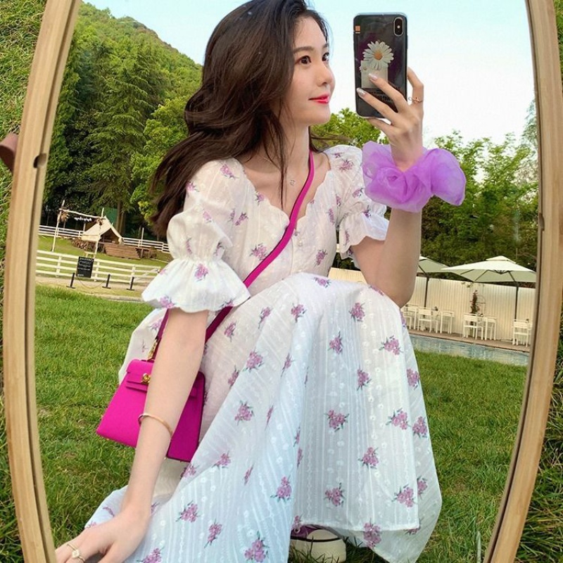 2021 Spring new Korean version Broken Flowers Fairy White dress Dress Horn sleeves Long version Mori's first love nepotism dress child