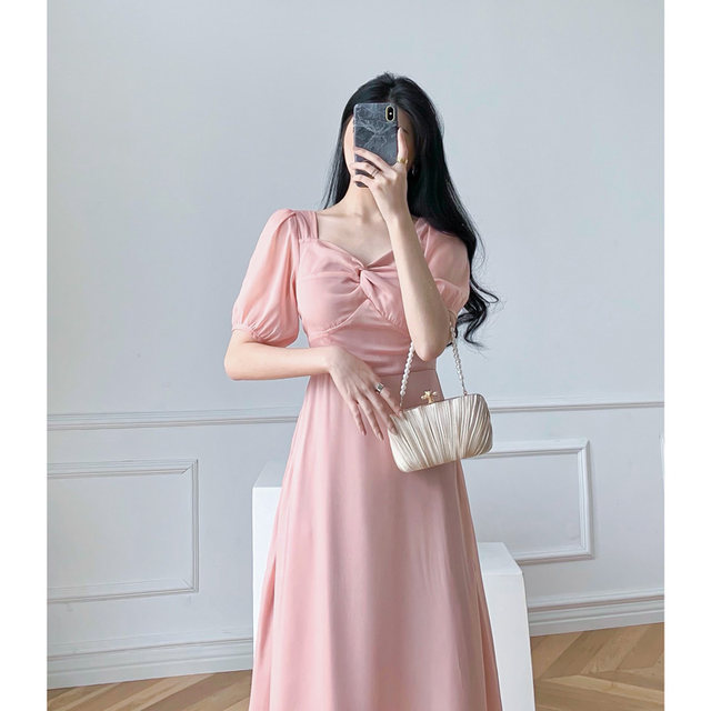 2023 summer new French-style niche fairy skirt waist slimming mid-length temperament gentle wind V-neck dress