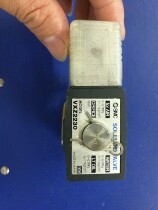 Spot sale of the original Japanese VXZ2230-02-5DZ1-B solenoid valve