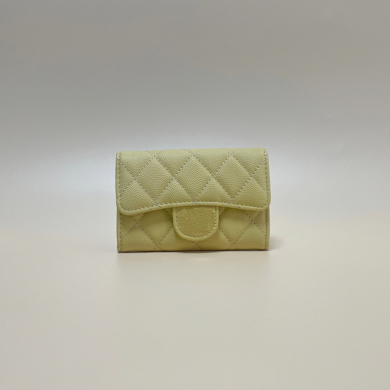 26-Year-Old Brand New Flip-Top Classic Wallet with Ball Pattern, Leather Card Holder, Cowhide, 80% off Snap Button Classic Wallet, Card Holder, Coin Purse 26-Year-Old Brand New Flip-Top Classic Wallet with Ball Pattern, Leather Card Holder, Cowhide, 80% off Snap Button Classic Wallet, Card Holder, Coin Purse