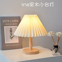 Han Style Ins Retro 100 Plexigu Vintage Girl Hearts Nordic Wind Solid Wood Bedside Sleeping bedroom Decorative Table Lamp