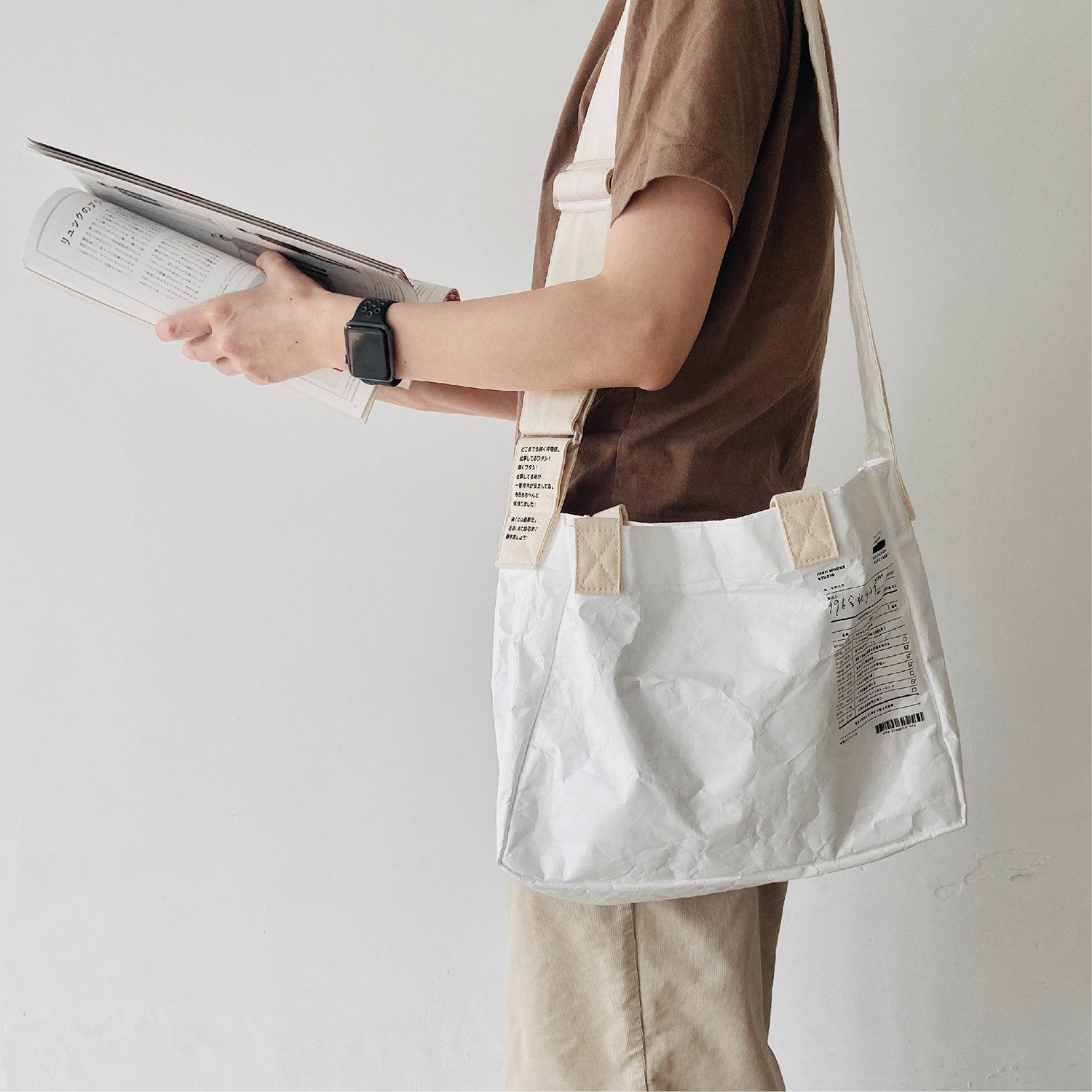 Custom Logo Waterproof Washable Kraft Tyvek Bag, Handheld Shoulder Crossbody Eco Bag - Thumbnail 2