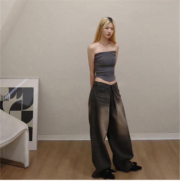 WEIRD PUSS Canotta a tubino slim fit in tinta unita, modello American Street Fashion, versatile da donna_voghion.com