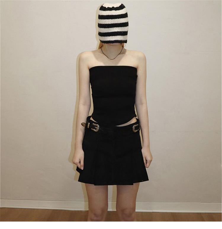 WEIRD PUSS Canotta a tubino slim fit in tinta unita, modello American Street Fashion, versatile da donna_voghion.com