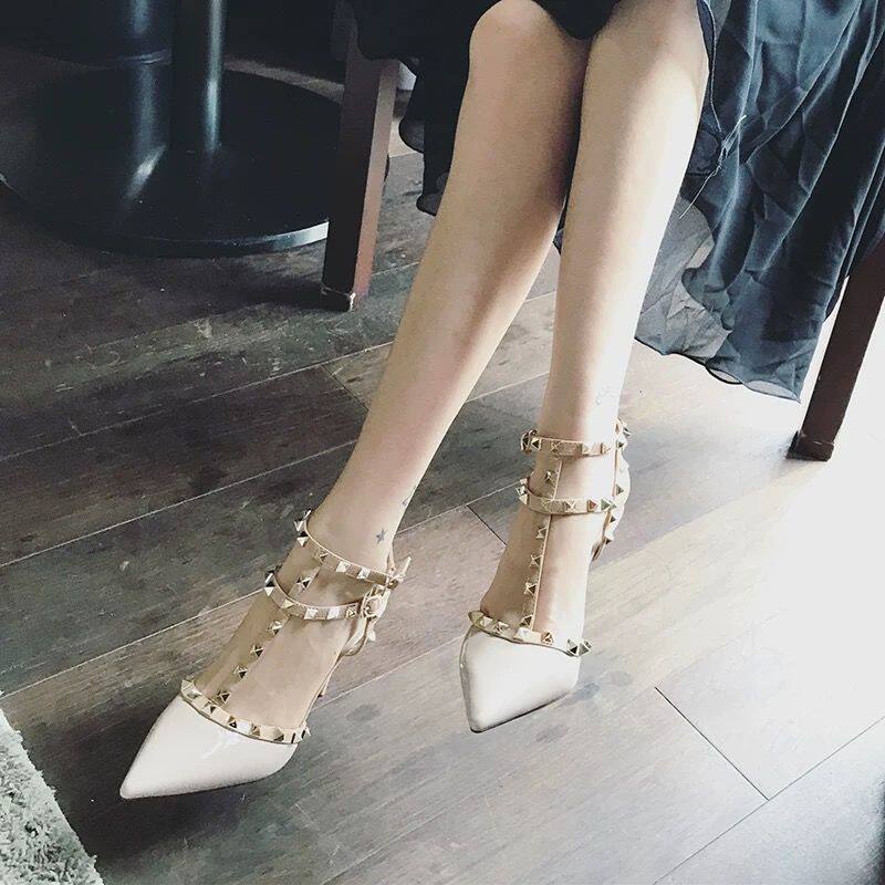 Rivet bare high heels female heel 2022 new tip - head and red sexy backsky large single shoe