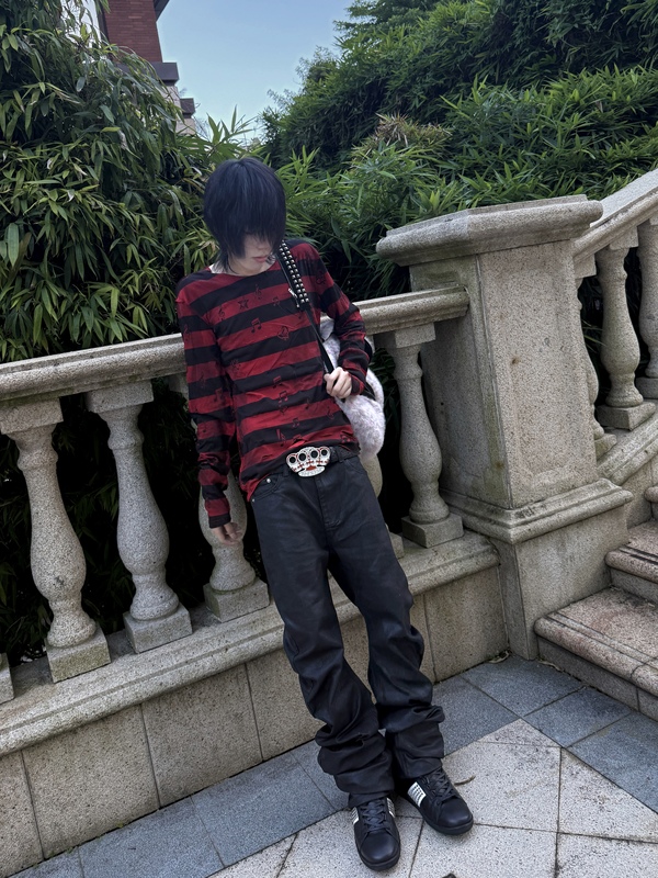 Stainless Coated Wax Skinny Star Embroidery Black Denim Pleated Scimitar Slim Fit Stretch Jeans
