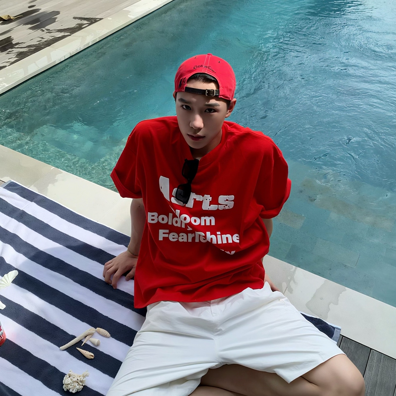 Asrts New Niche Couple Trendy Brand Red Short-Sleeve Men's American-Style Loose T-Shirt Women's Half-Sleeve Top with a High-End Feel Asrts New Niche Couple Trendy Brand Red Short-Sleeve Men's American-Style Loose T-Shirt Women's Half-Sleeve Top with a High-End Feel