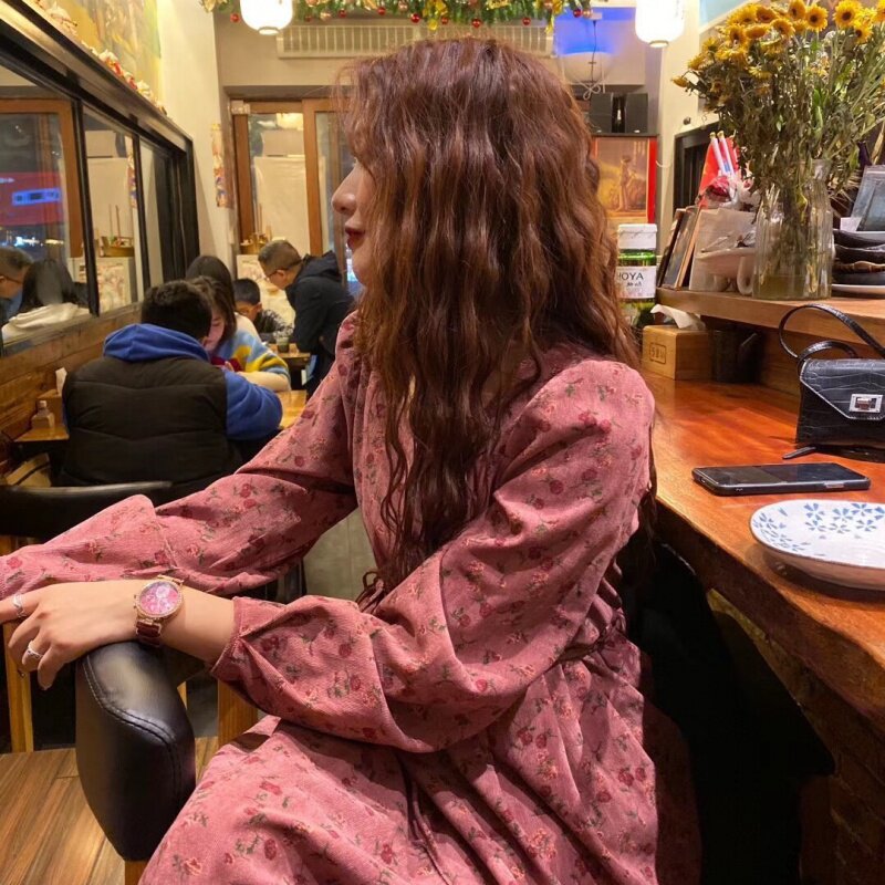 Foreign dress 2021 new woman gentle wind winter long version fairy sweet red fairy nepotism dress day dress French style