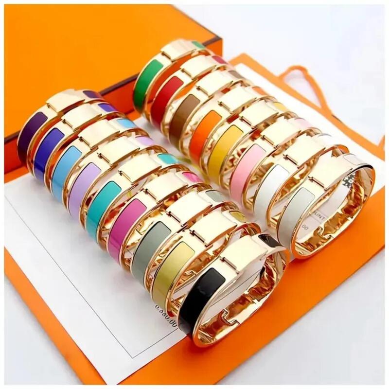 Trendy Letter Bracelet for Women, Model 51057, European and American Style, Fashionable Hello Bracelet, New Stainless Steel Jewelry Factory