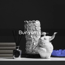 Modern light luxury creative art ceramic vase soft decoration sample room sales office flower arrangement flower arrangement ornaments