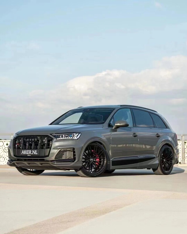 Suitable for the New Audi Q7 Modified with Abt Wide Body Kit, Q7 Modified with Wind Knife Fender Flares, Side Skirts, and Rear Wing Wide Body Suitable for the New Audi Q7 Modified with Abt Wide Body Kit, Q7 Modified with Wind Knife Fender Flares, Side Skirts, and Rear Wing Wide Body