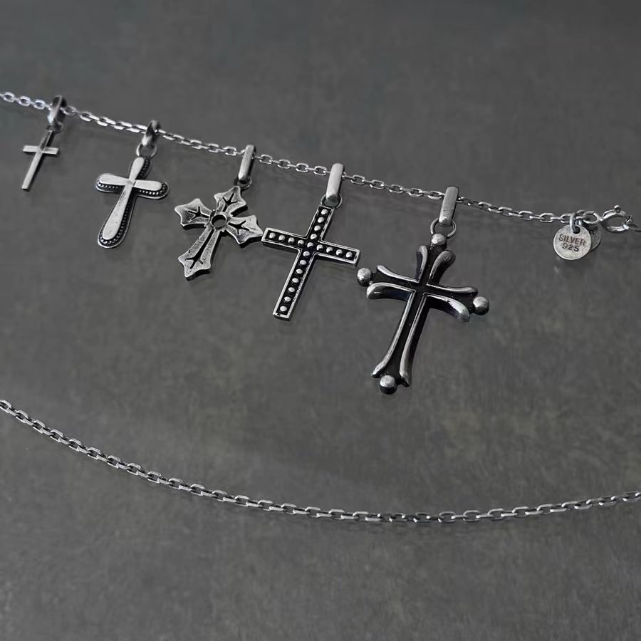 Undercover x trash joint five-cross sterling silver necklace: a