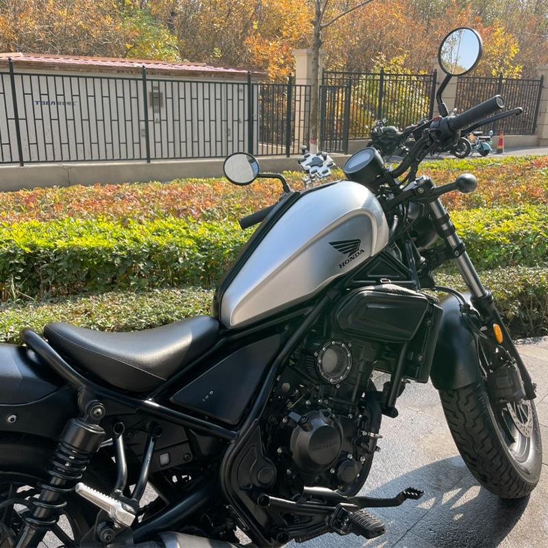 解锁爱车新体验：无极SR250GT的快拆油箱改造利器