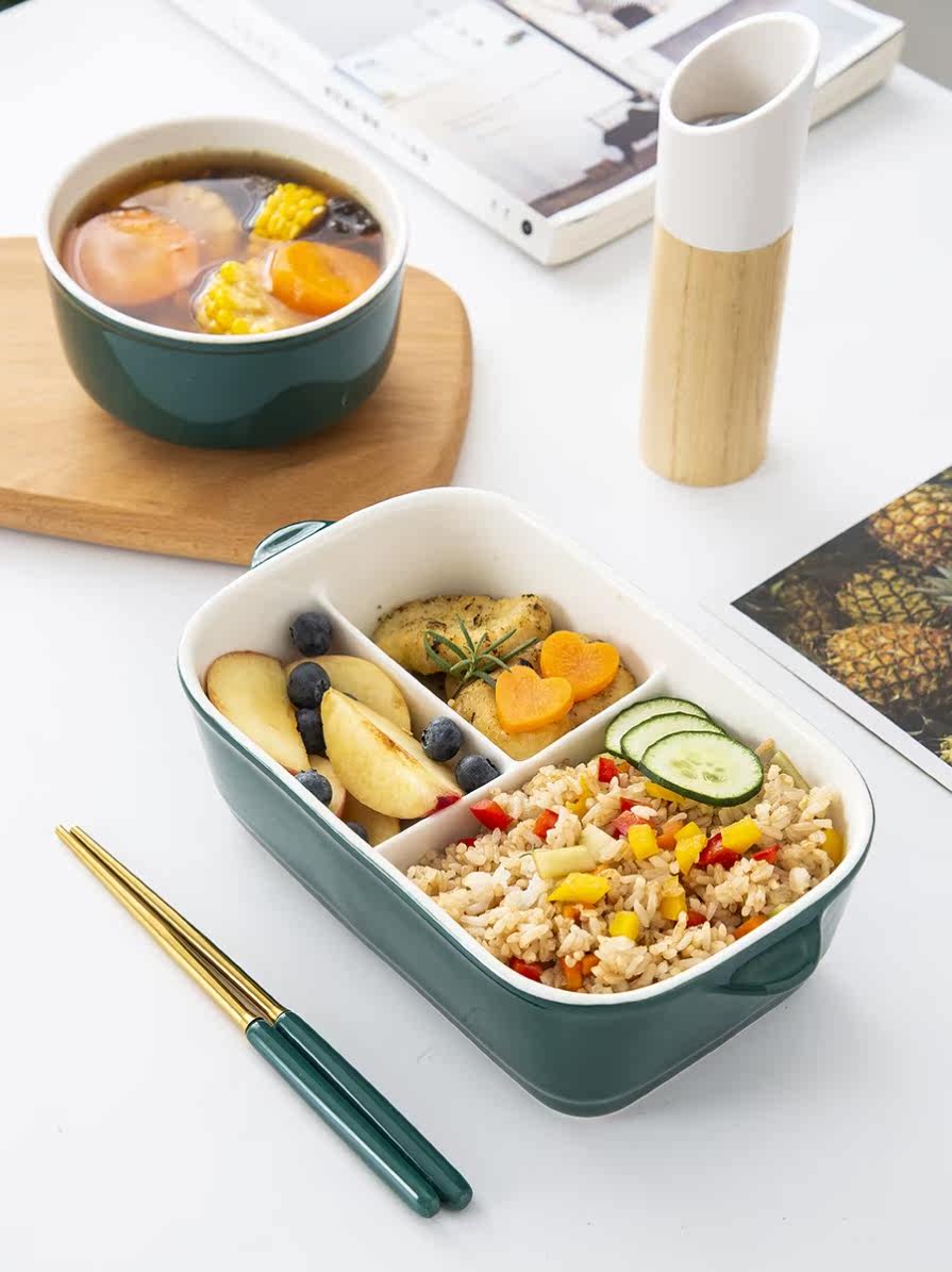 Salad Carry In Fruit box goes out to carry vegetable salad small sushi type rice ...