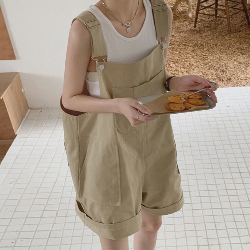 Baby bag pants, large size, skinny, meat-covering, small, fat girls wear overalls and shorts to look thin and loose salt summer