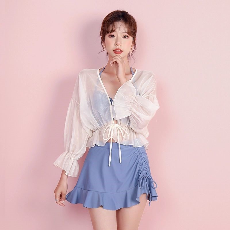 Swimsuit woman Xia Xianqi Seaside Three sets of two-piece style 2022 new conservative Belly Belching and Lean Fairy sunscreen swimsuit